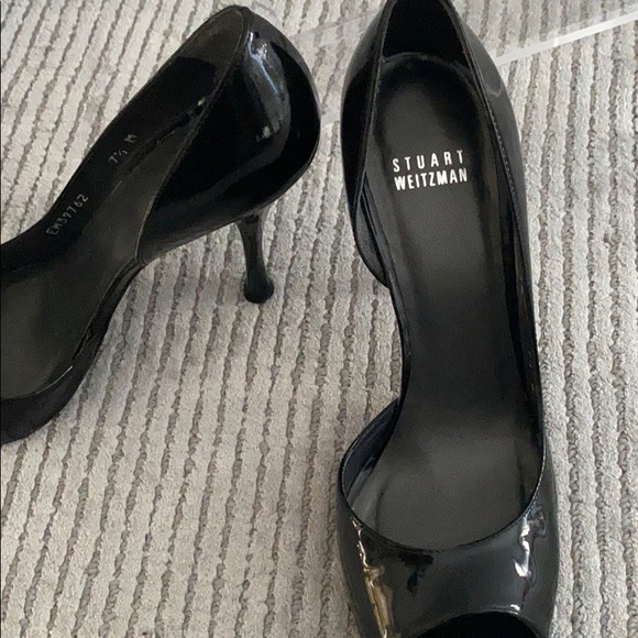 Stuart Weitzman patent leather sandals - Picture 3 of 7